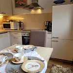 Zuppinger Apartment *