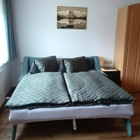 Zuppinger Apartman *